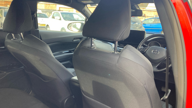 Toyota C-HR 1.8 Hybrid Design 5dr CVT Hybrid Hatchback